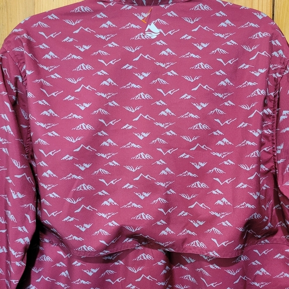 Ocean Coast Red Patterned Button-Up Shirt - Picture 3 of 11